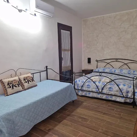 L' Arco Rosa Bed & Breakfast 3*